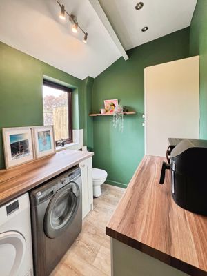 Utility room- click for photo gallery